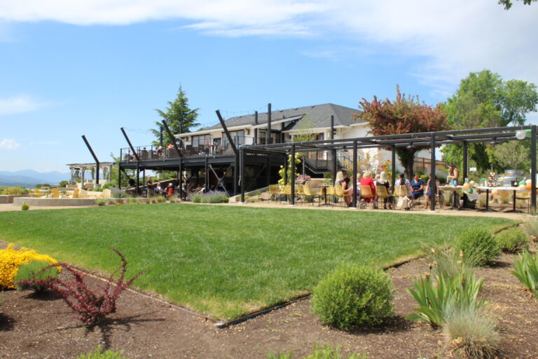 Naumes Sunscrest Winery
