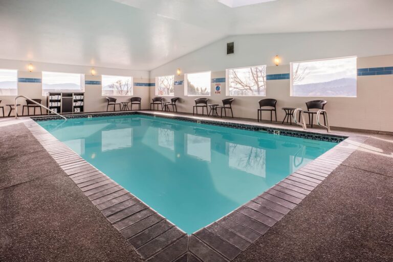 LaQuinta GP, Super 8 by Wyndham Central Point – Medford