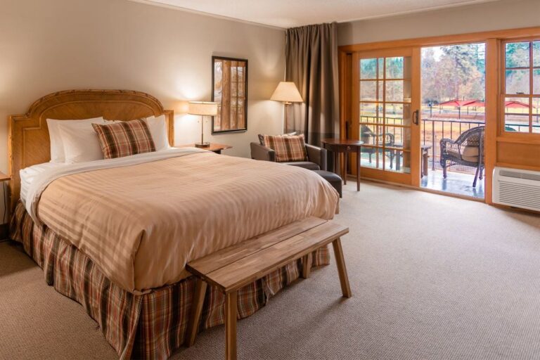 Lodge@RS, The Lodge at Riverside