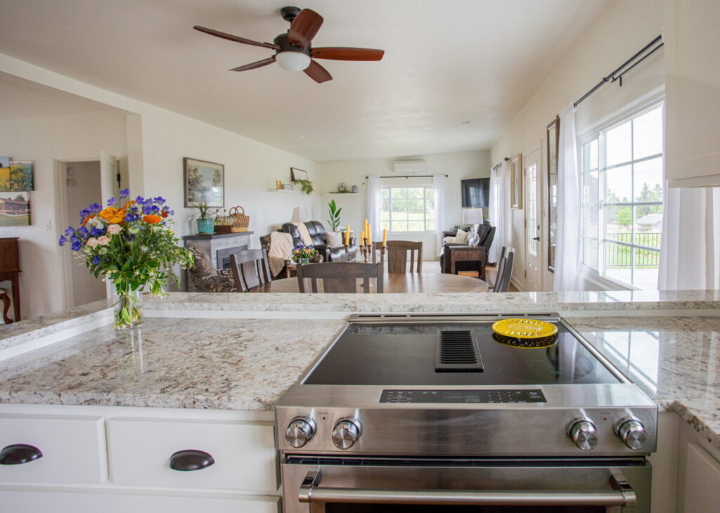 HB Vineyard Cottage, The Inn and Vineyard Cottage at Hummingbird Estate