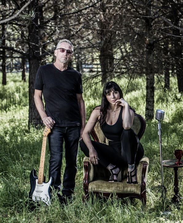 Live Music: The Smokin’ Gundersons