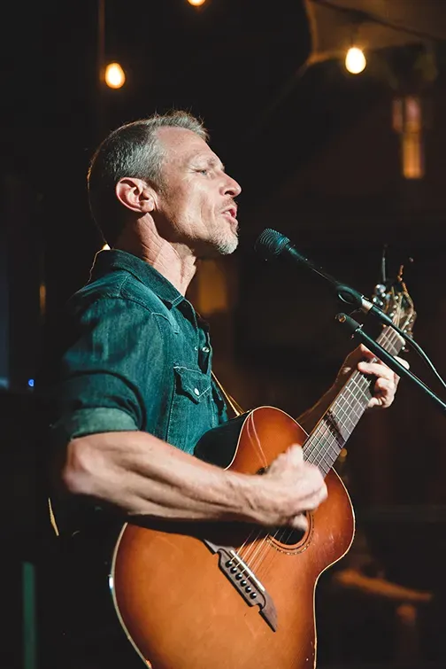 Live Music: Jeff Kloetzel